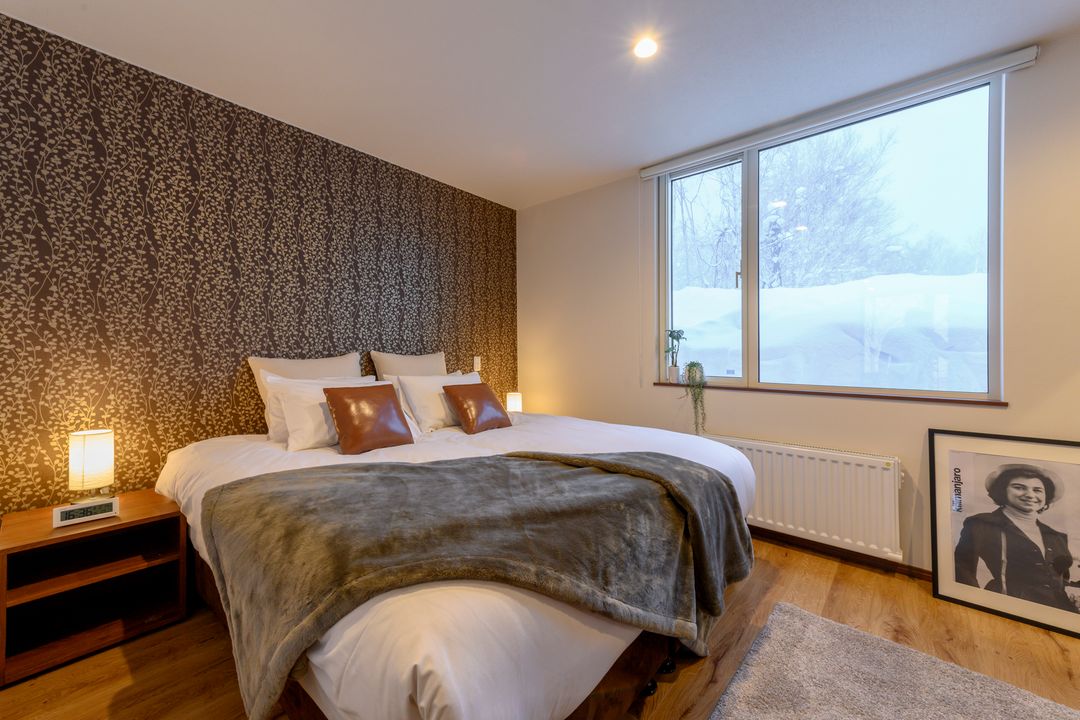 Dog-Friendly Studio Apartment in Niseko's SnowDog Village - Thumbnail 2