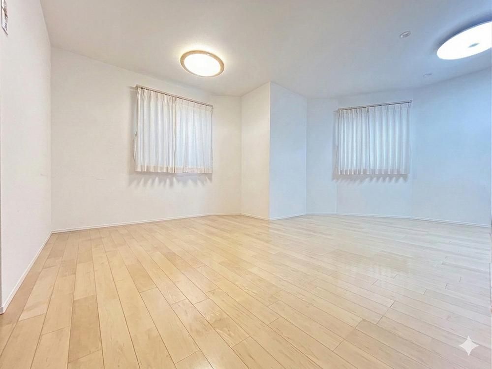 3LDK House for Sale in Setagaya, Tokyo - 70.39m² - Thumbnail 3
