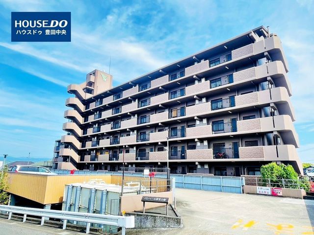 3LDK Apartment in Toyota City with Balcony - Thumbnail 3