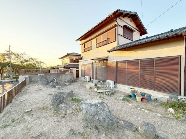 5DK Detached House with Garden in Kitakyushu's Kokura Minami Ward - Thumbnail 3