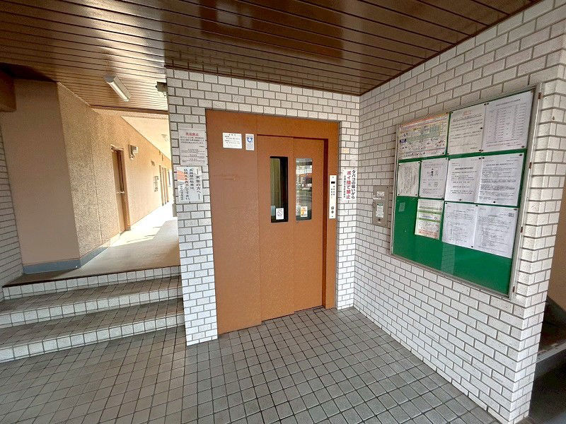 2LDK Apartment in Himeji with Balcony Near Harima-Takaoka Station - Thumbnail 2
