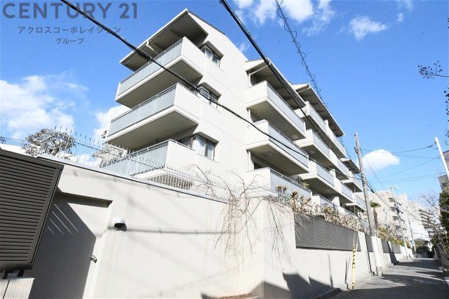 4LDK Apartment Near Shukugawa Station - Spacious Family Home - Thumbnail 2