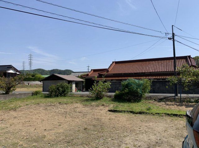 214 Tsubo Land Plot for Sale in Hofu, Yamaguchi with Old House - Thumbnail 2
