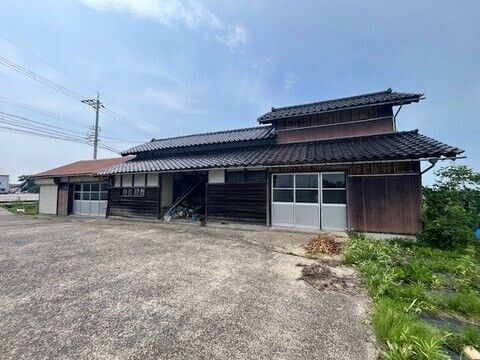 1964 8DK House on 1036sqm Land in Takaoka, Toyama - 4.5M Yen - Thumbnail 2