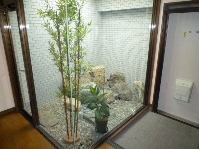 5LDK Apartment with Rooftop Balcony in Kitakyushu - Thumbnail 2