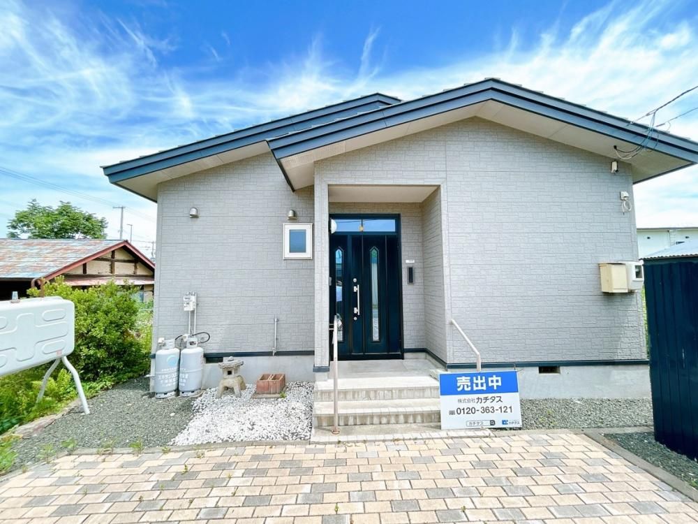 3LDK Single-Story House in Kitami with Parking Near Station - Thumbnail 4