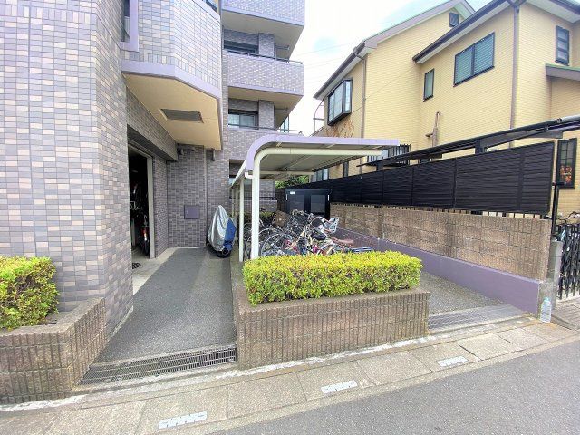 Levenheim Soka Southern Court 3LDK Apartment for Sale in Saitama - Thumbnail 3