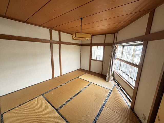 Vintage 6K house in Yamagata City with 124㎡ space - Thumbnail 2