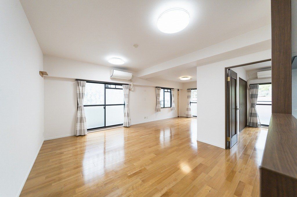 Spacious 3LDK Apartment in Ikoma City, Nara - Thumbnail 3