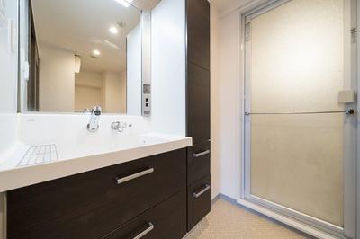 Spacious 3LDK Apartment in Ikoma City, Nara — Image 1, Ikoma, Nara