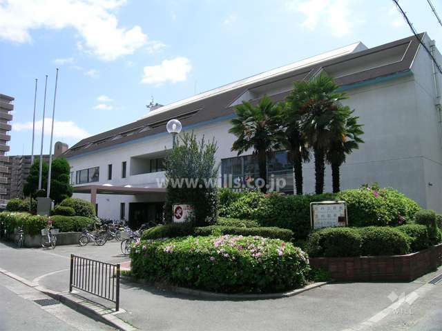 Renovated 3LDK Apartment for Sale in Toyonaka, Osaka - Image 1
