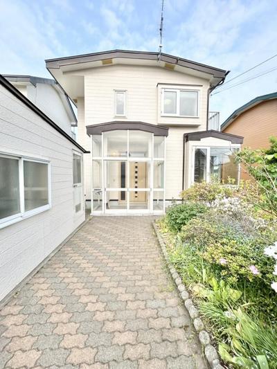 Renovated 4LDK house in Noboribetsu with parking — Image 1, Noboribetsu, Hokkaido