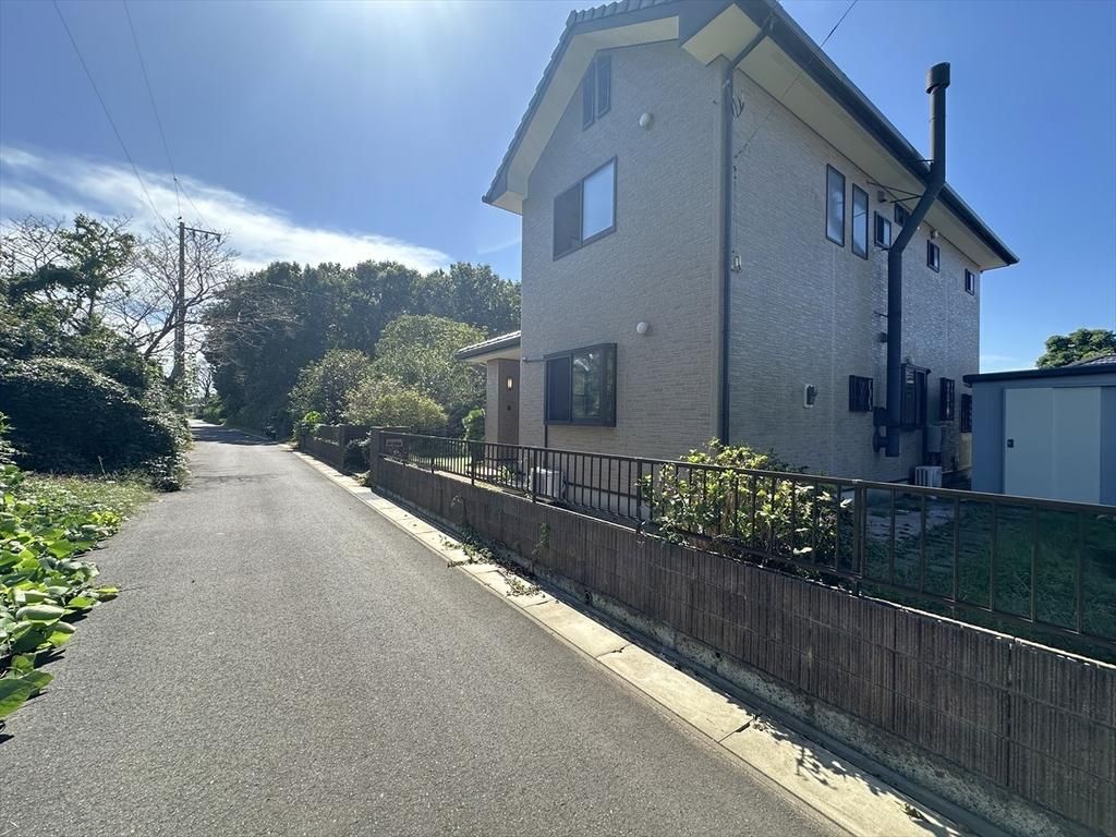 Detached House with Garden & Wood Stove in Kashima, Ibaraki - Thumbnail 3