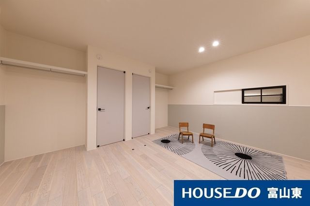 Modern 2LDK House in Toyama with Loft and Parking - Thumbnail 4