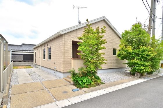 Modern 2SLDK House with Loft and 2 Parking in Ube, Yamaguchi - Thumbnail 2