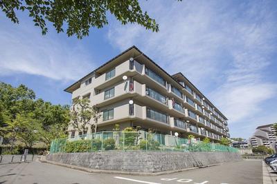 Sun Vert Takatsuki Building 4 | Used apartment in Takatsuki City, 12 minutes by bus from Settsu-Tonda Station on the JR Tokaido and Sanyo Main Lines, get off at Kamitsumuro, and walk 4 minutes (Property number: 0135031-0000850) — Image 1, Takatsuki City, Kyoto