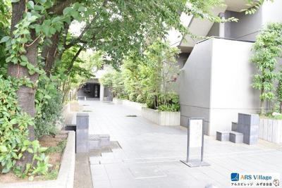 Renovated 3LDK Apartment Near Shiki Station, Niiza — Image 1, Niiza, Saitama