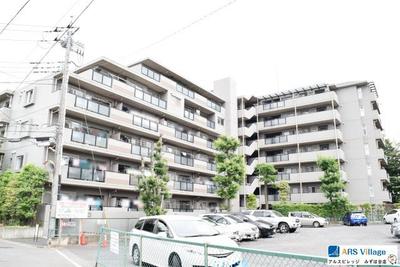 Renovated 3LDK Apartment Near Shiki Station, Niiza — Image 2, Niiza, Saitama