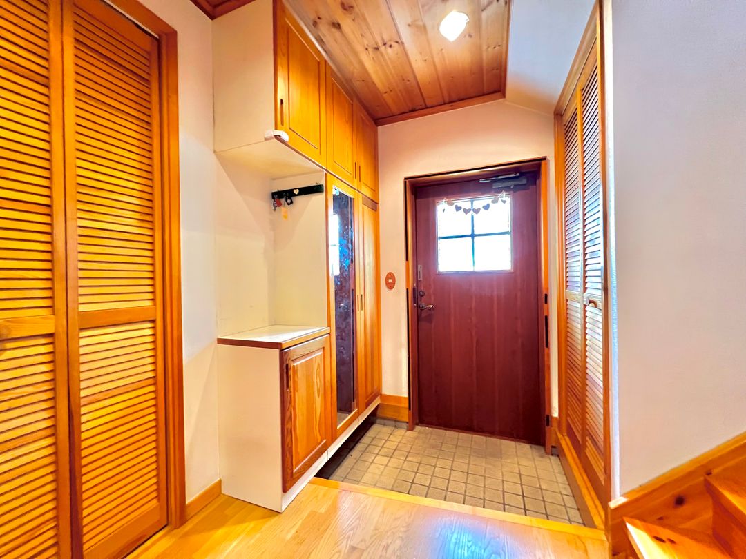 3LDK Sweden House in Sapporo with Park Views | 124.72 sqm - Thumbnail 2