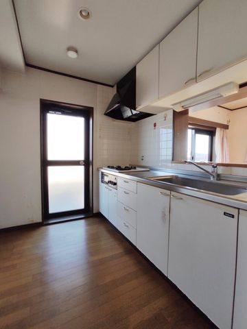 3LDK Apartment for Sale in Gotemba, Shizuoka - Thumbnail 4