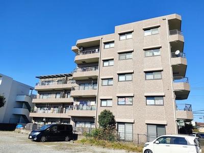 3LDK Apartment for Sale in Gotemba, Shizuoka — Image 1, Gotemba, Shizuoka