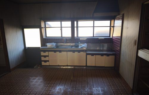 Spacious 4LDK House for Sale in Hitoyoshi with Garden - Thumbnail 3