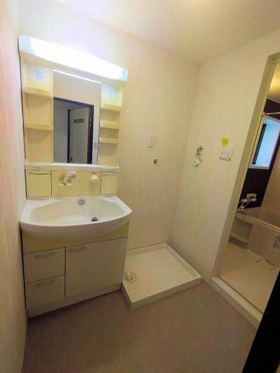 Renovated 3LDK Corner Unit at Unible Mansion Hongodai — Image 2, Meito, Aichi
