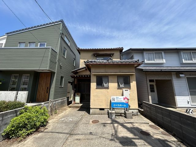 Renovated 2SLDK House in Kanazawa - 81.66 sqm with Parking - Thumbnail 2