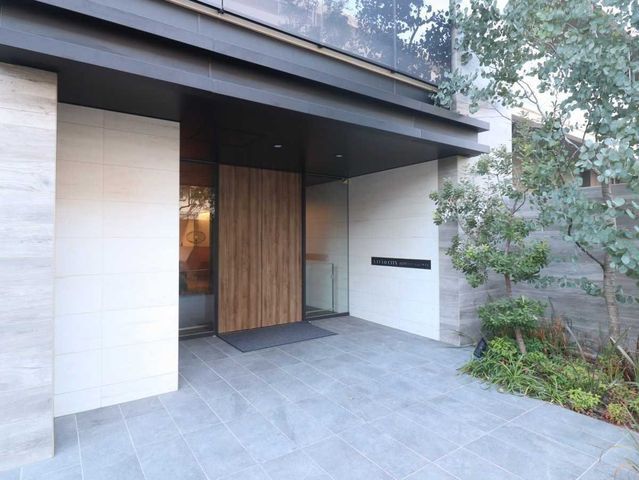 2023 3LDK Apartment for Sale Near Minami-Sunamachi Station - Thumbnail 2