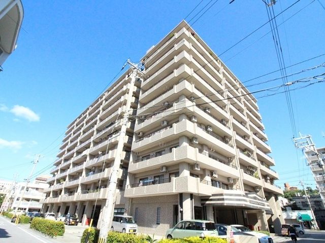 Lions Plaza Tsubogawa 2LDK Apartment for Sale in Naha - Thumbnail 3