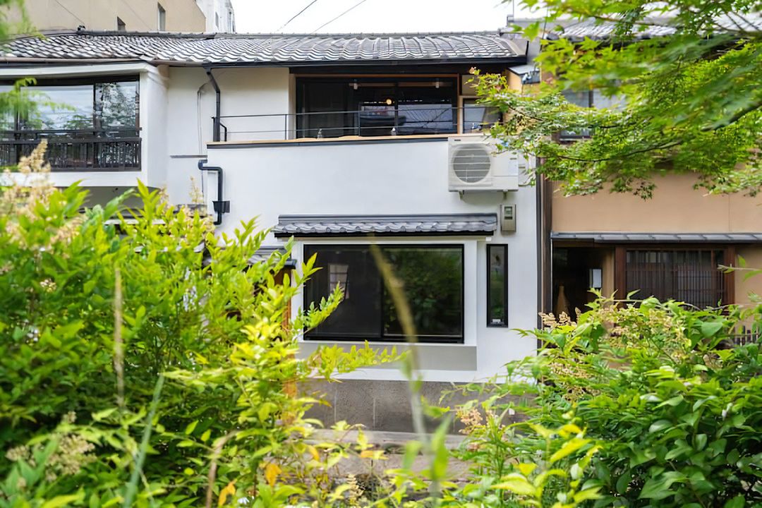 Renovated Kyoto Machiya near Kiyomizu-dera & Takase River - Image 1