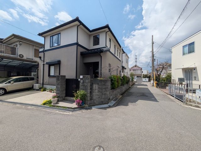5SLDK House for Sale in Takarazuka, Hyogo - Thumbnail 3