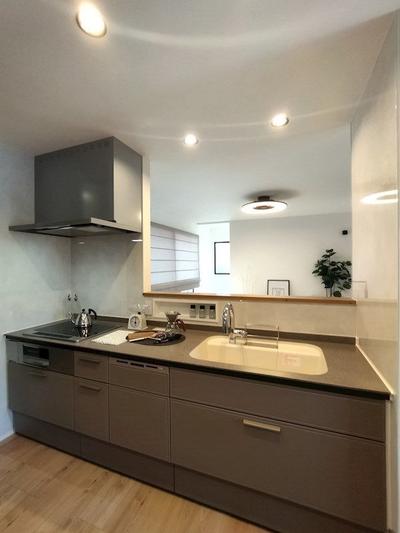 Modern 3LDK House in Kitakyushu with Wooden Deck — Image 3, Yahatanishi, Fukuoka