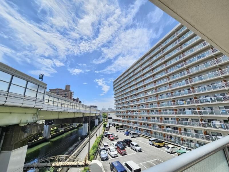 Renovated 2LDK Apartment Near Shirokitakoen Station - Thumbnail 4