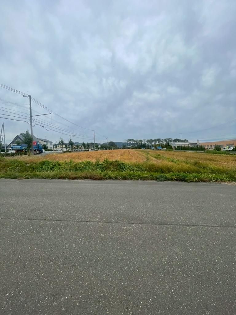 Large 9,496 sqm Land Plot for Sale in Naganuma, Hokkaido - Thumbnail 4