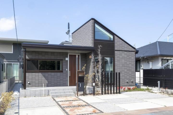 New Build Steel-Frame House in Miyazaki's Hikari Terrace - Thumbnail 4