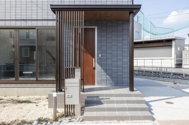 New Build Steel-Frame House in Miyazaki's Hikari Terrace - Thumbnail 3