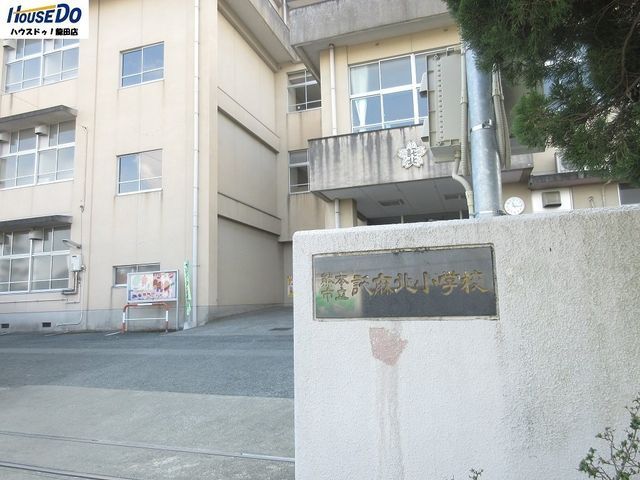 Modern 3LDK House in Kumamoto's Nagamine East - New Build 2024 - Thumbnail 4