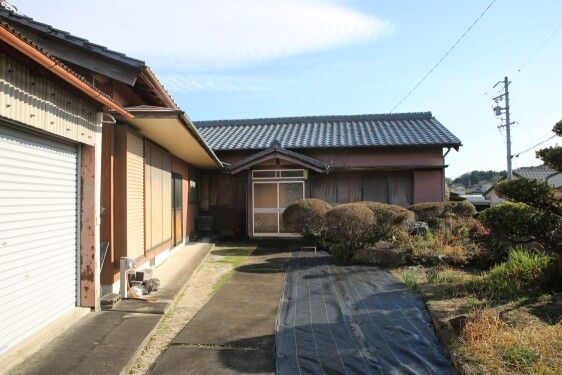1973 Traditional Japanese House for Sale in Tamaki Town, Mie - Thumbnail 3