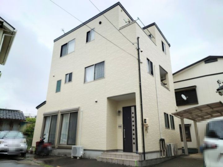 5LDK Family Home with Solar Power in Shizuoka's Suruga Ward - Image 1