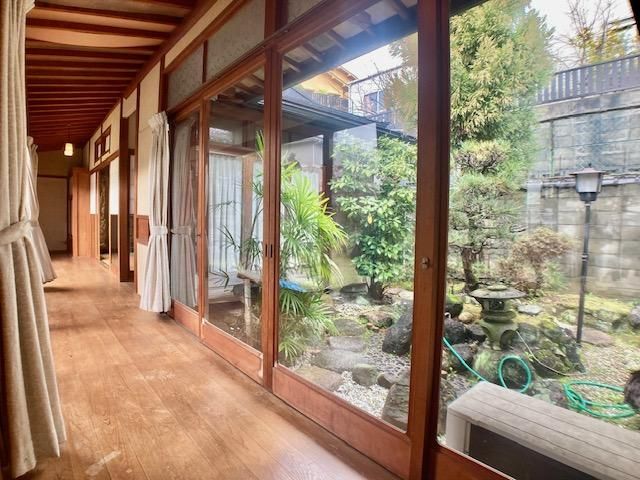 Spacious 9SLDK house near Gakuenmae Station in Nara - Thumbnail 2