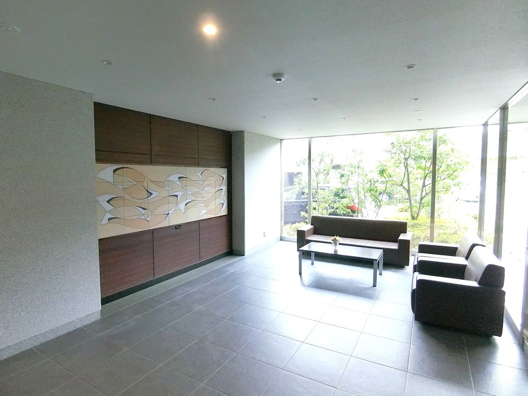 3LDK Renovated Apartment for Sale near Nishibetsuin Station, Fukui - Thumbnail 3