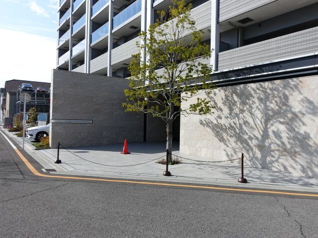 4LDK Apartment for Sale Near Wakayamashi Station, Wakayama - Thumbnail 2