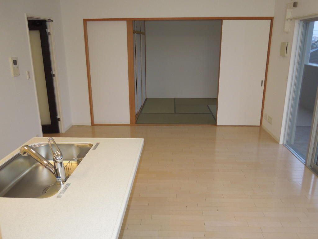 4LDK Apartment for Sale in Quiet Saga City Neighborhood - Thumbnail 4