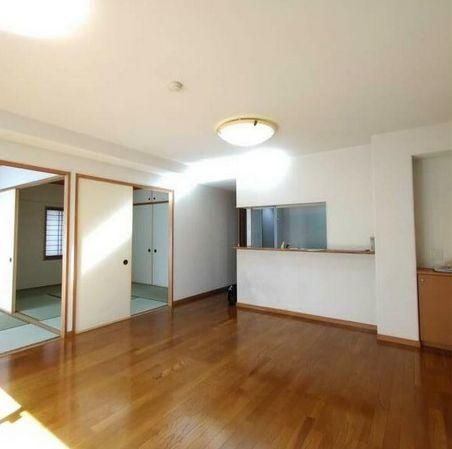 4LDK Apartment in Oita City | Servas Harashincho 105 - Thumbnail 2