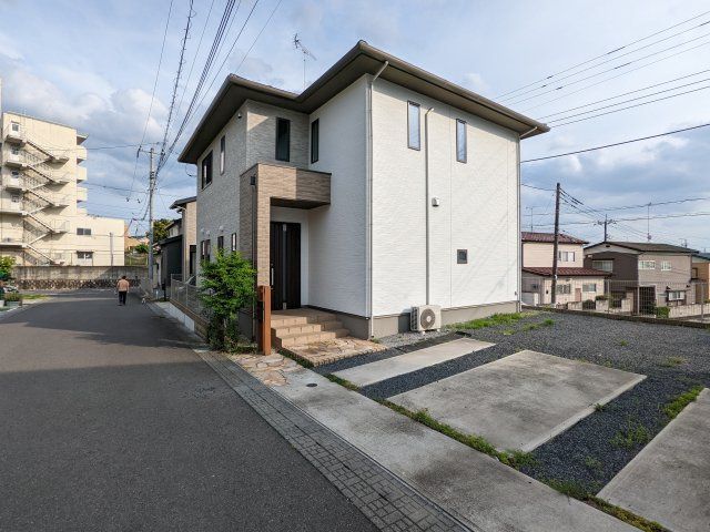 Modern 4LDK Family Home in Moka, Tochigi | 2020 Build - Image 1