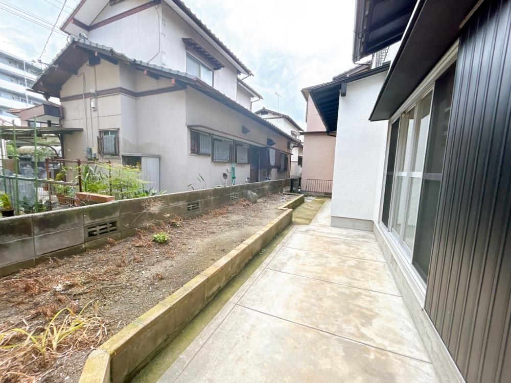 Renovated 3LDK House in Kitakyushu, Fukuoka with Seismic Upgrades - Thumbnail 2