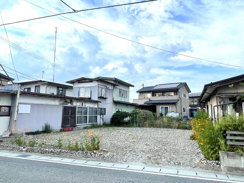 Vacant Land in Yamagata City with Redevelopment Potential - Image 1