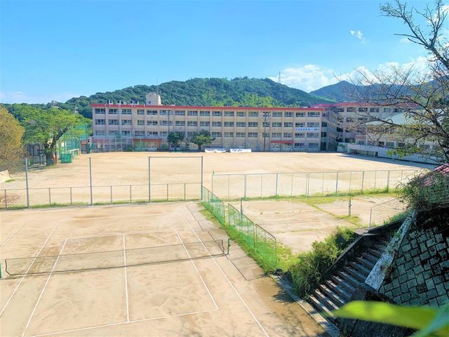 4LDK House in Kagoshima with 200sqm Land - Built 2019 - Thumbnail 3