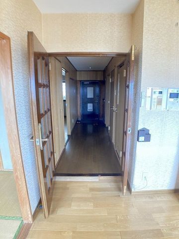 Grandios Yonago 9F 3LDK Apartment for Sale with Mt. Daisen View - Thumbnail 4